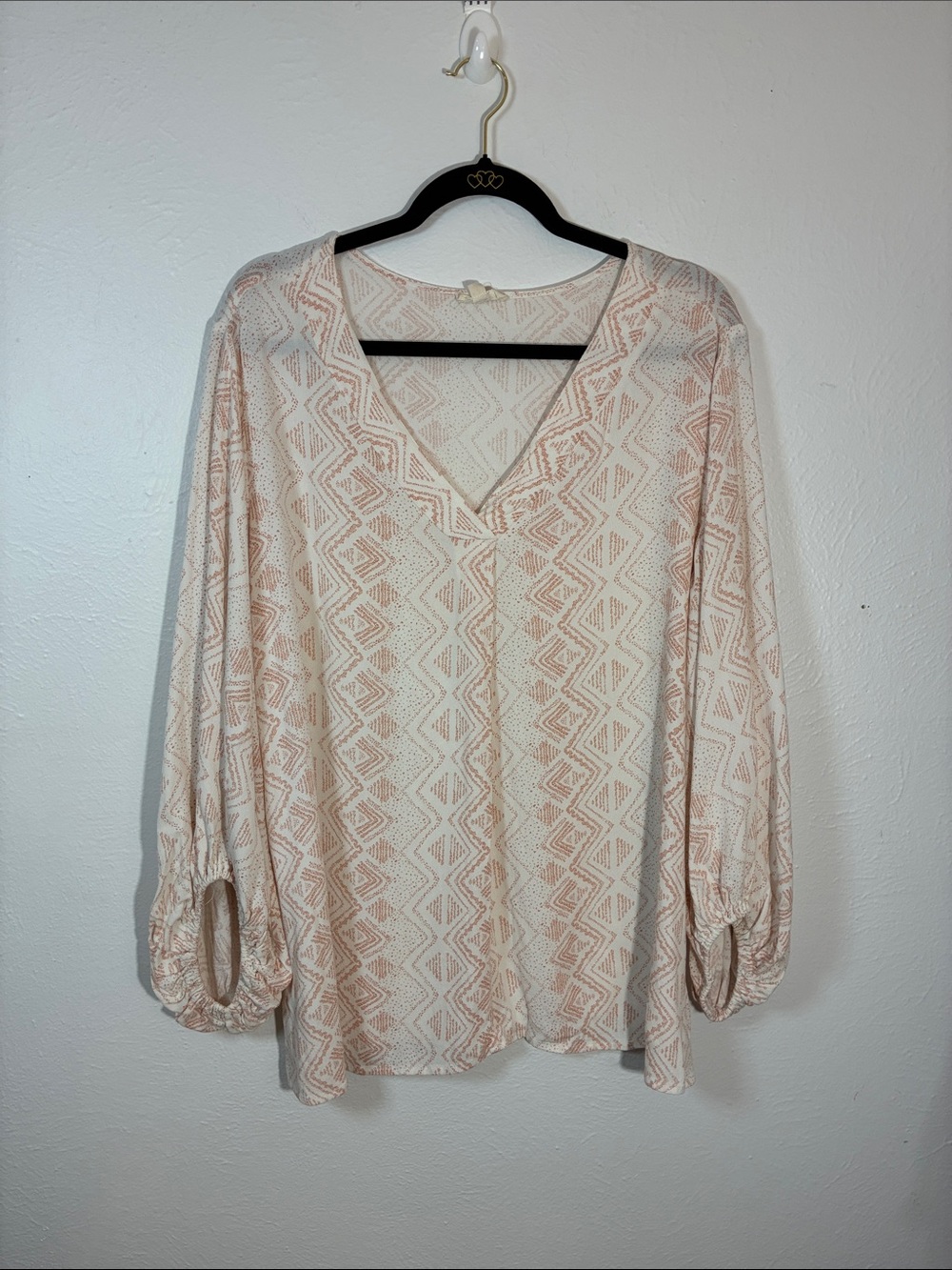 ODDY Soft Blush Geometric V-Neck Blouse 1x